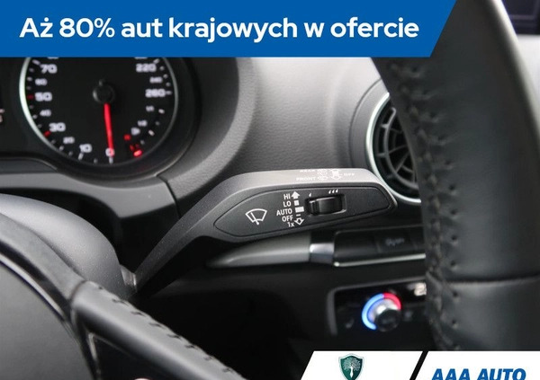 Audi A3 cena 88000 przebieg: 58211, rok produkcji 2019 z Lublin małe 352